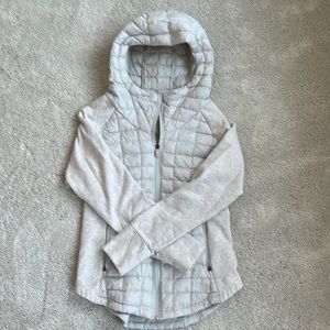 The North Face Lightweight Puffer Jacket